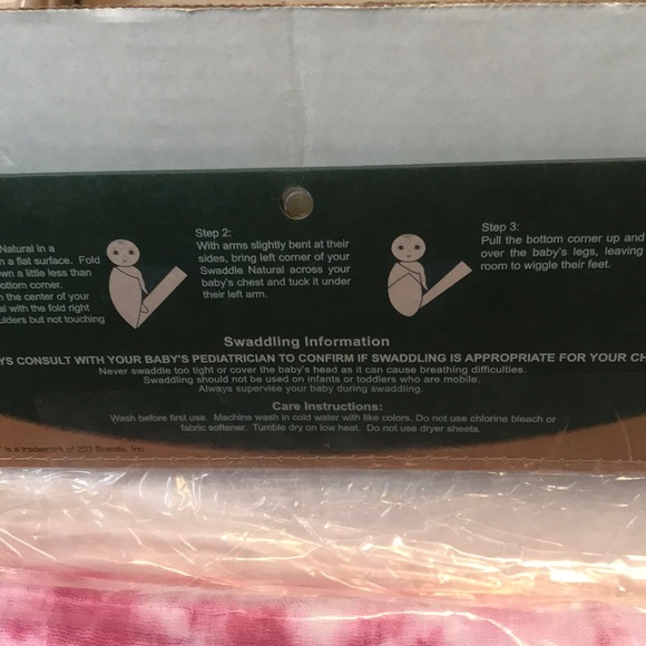 NWT J&Alex Hand dyed cotton muslin swaddle blanket - Picture 4 of 5